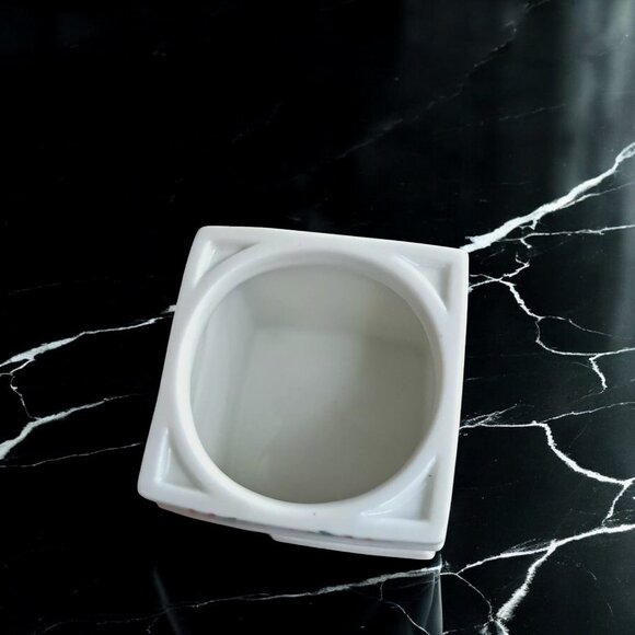 The Lenox Spice Village CLOVE Jar House Fine Porcelain 1989 - Picture 3 of 9